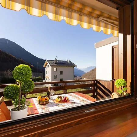 Favoloso Con Terrazzo Wi-fi Netlix 4 Ospiti Comodi 3 Minuti Dalle Piste -davvero Comodo *