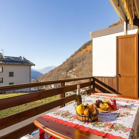 Apartman Favoloso Con Terrazzo Wi-fi Netlix 4 Ospiti Comodi 3 Minuti Dalle Piste -davvero Comodo