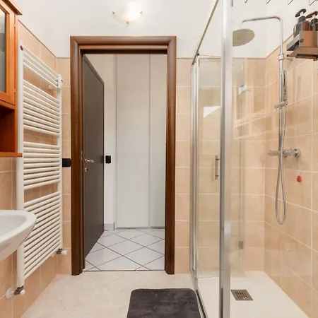 Favoloso Con Terrazzo Wi-fi Netlix 4 Ospiti Comodi 3 Minuti Dalle Piste -davvero Comodo Aprica