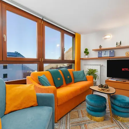 Favoloso Con Terrazzo Wi-fi Netlix 4 Ospiti Comodi 3 Minuti Dalle Piste -davvero Comodo Aprica