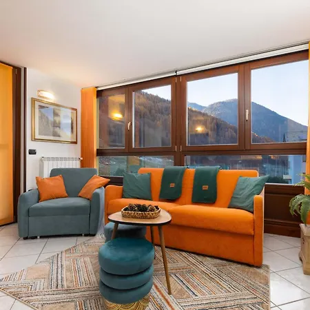 Apartman Favoloso Con Terrazzo Wi-fi Netlix 4 Ospiti Comodi 3 Minuti Dalle Piste -davvero Comodo